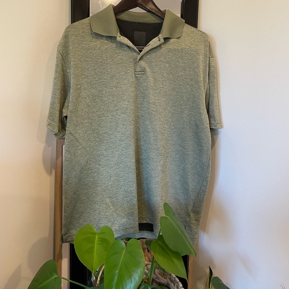 {Red Head} Short Sleeve Collar Shirt - Picture 2 of 4